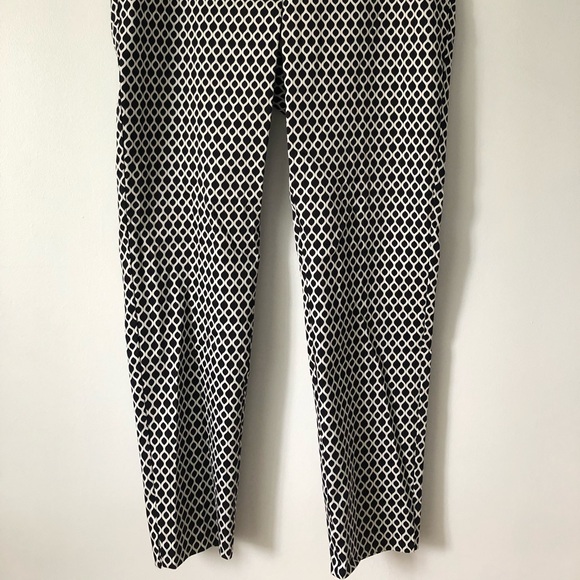 Brand new H&M women’s slacks black & white print - Picture 2 of 9